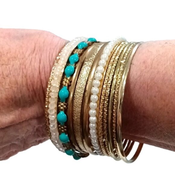 Boho Set of 13 Bangles Gold Turquoise White Beads Glittery Plain Thick Narrow - Picture 1 of 13